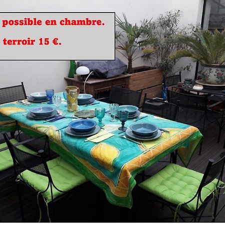 Patio2 Pezenas Centre Il Y A Plus Cher Mais C Est Moins Bien מראה חיצוני תמונה